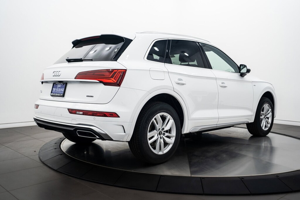 2024 Audi Q5 45 S line Premium photo 2