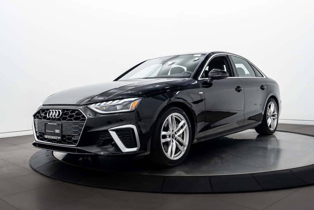 2023 Audi A4 S line Quattro Premium Plus photo 6