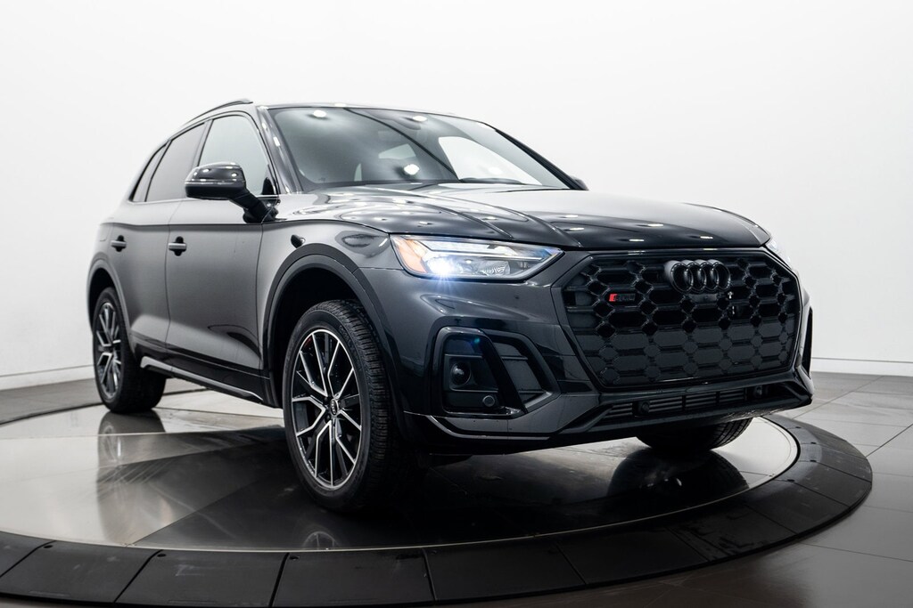 2024 Audi SQ5 Premium Plus photo 2