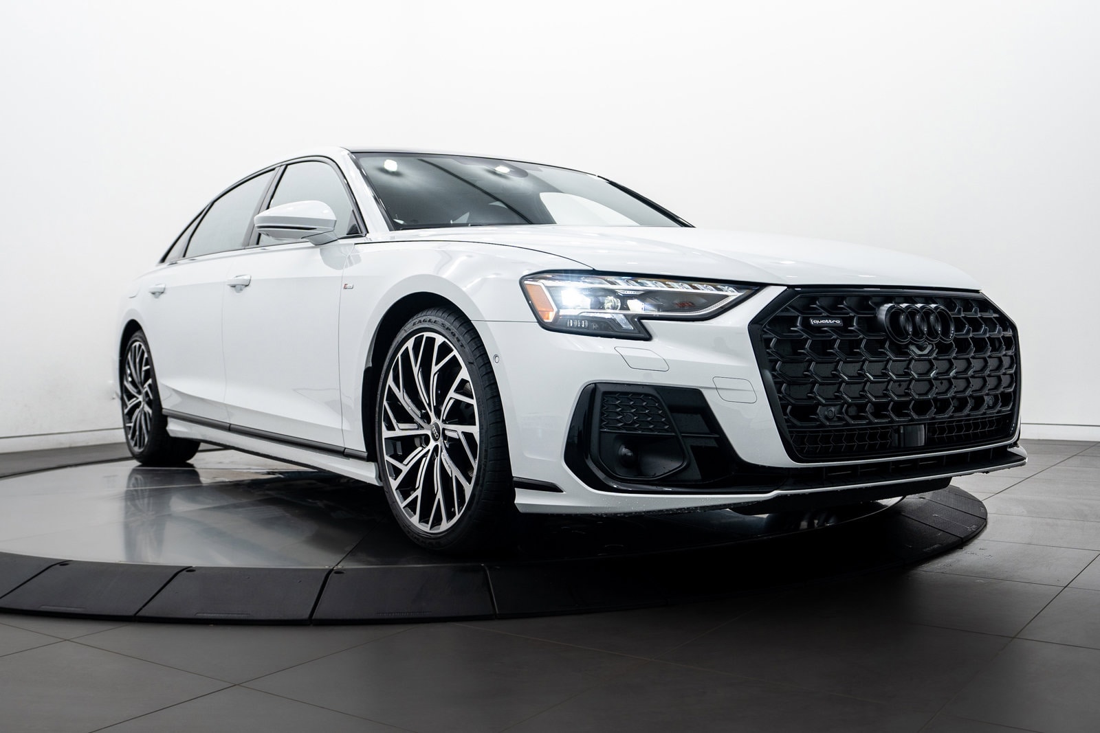 2024 Audi A8 Base's photo