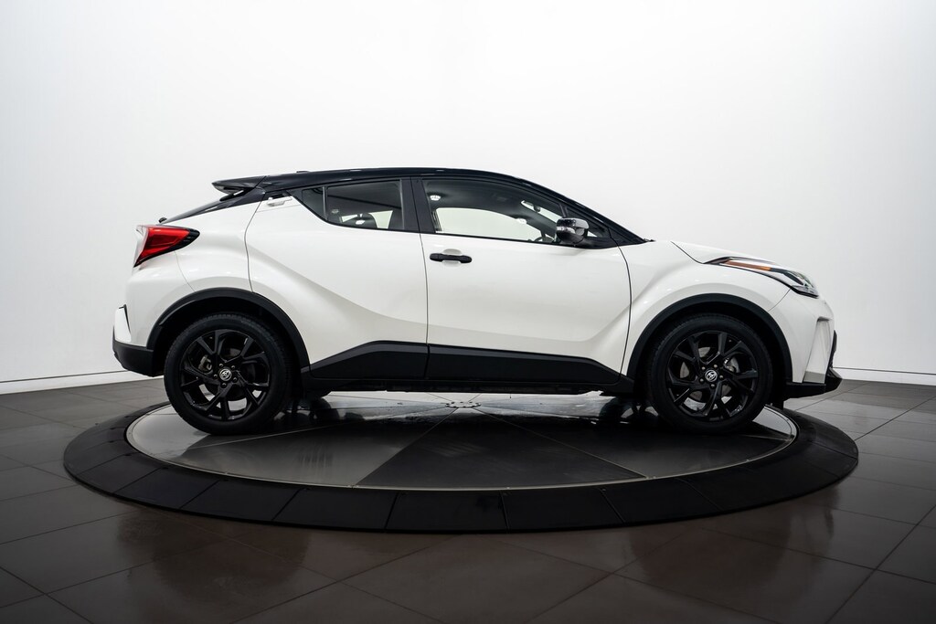 2021 Toyota C-HR Nightshade Edition photo 3
