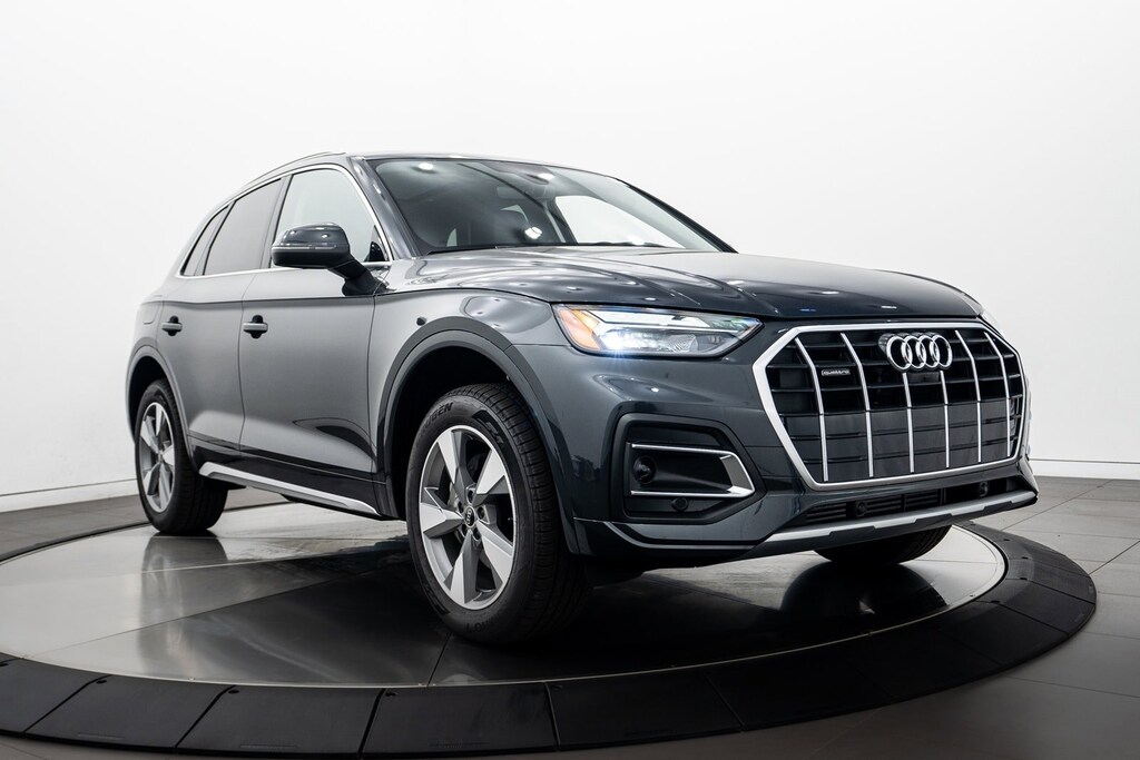 2024 Audi Q5 40 Premium Plus photo 2
