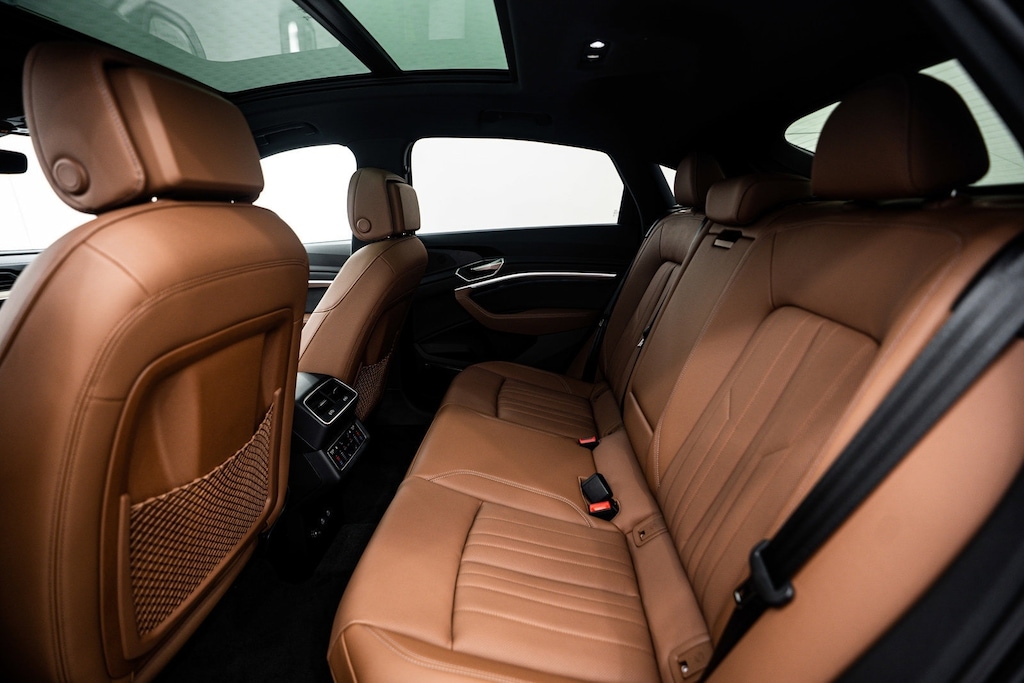 2024 Audi Q8 E-tron line Premium Plus photo 15