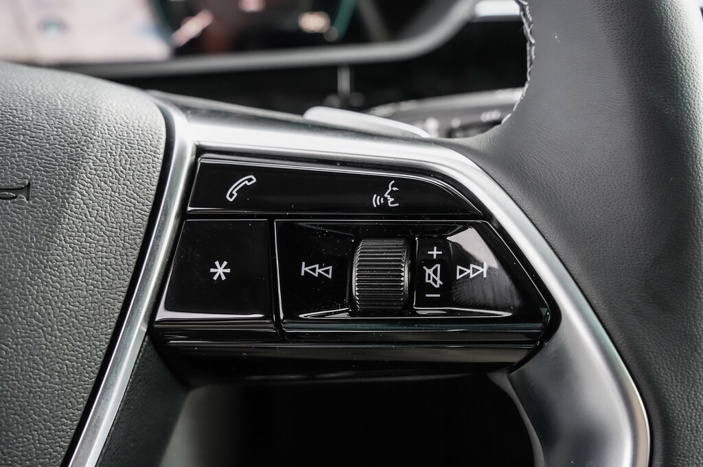 2024 Audi Q8 E-tron Prestige photo 16