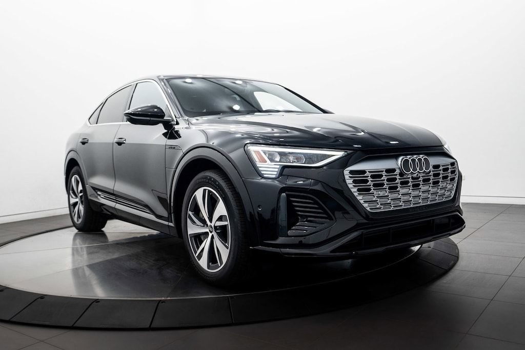 2024 Audi Q8 E-tron line Premium Plus photo 2