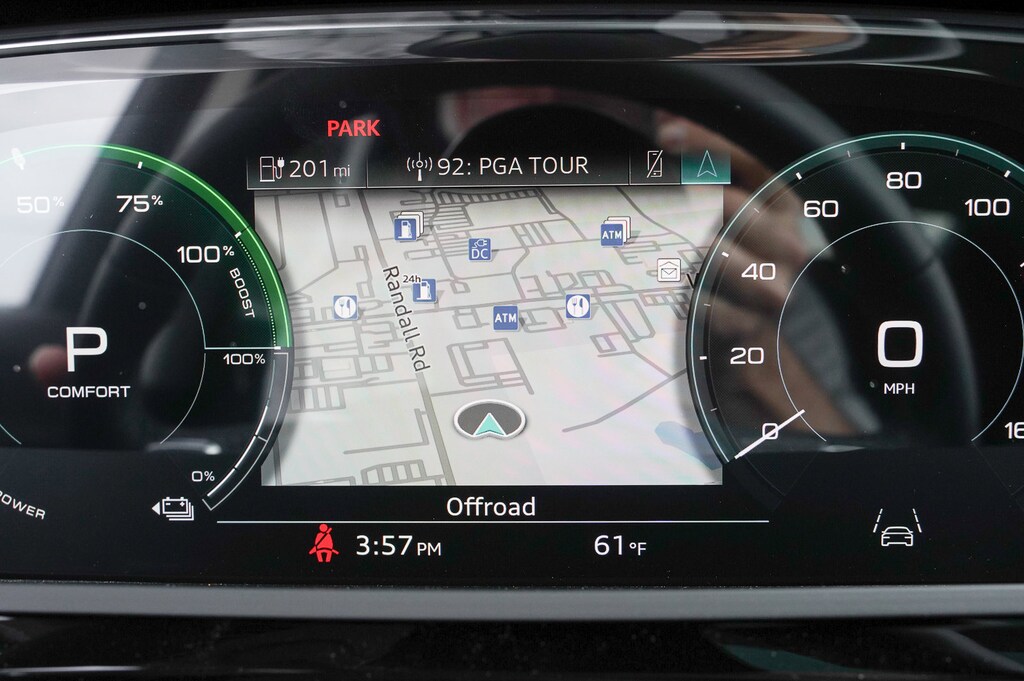 2024 Audi Q8 E-tron Prestige photo 14