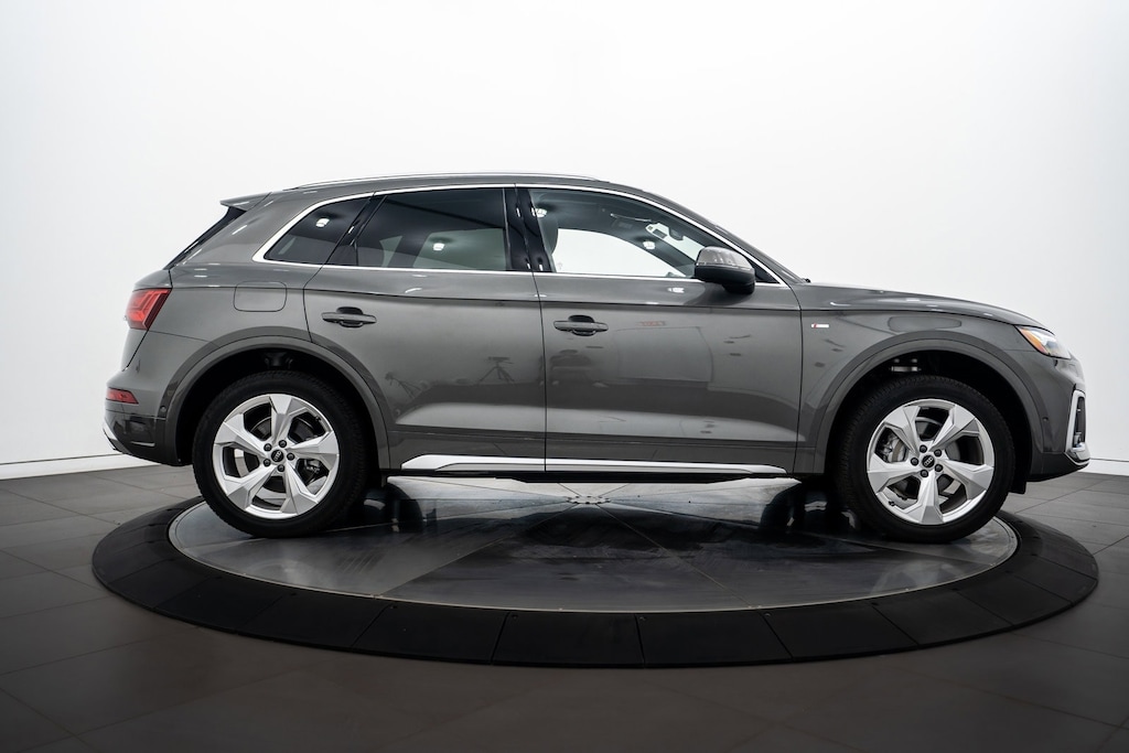 2023 Audi Q5 S line Premium Prestige photo 3
