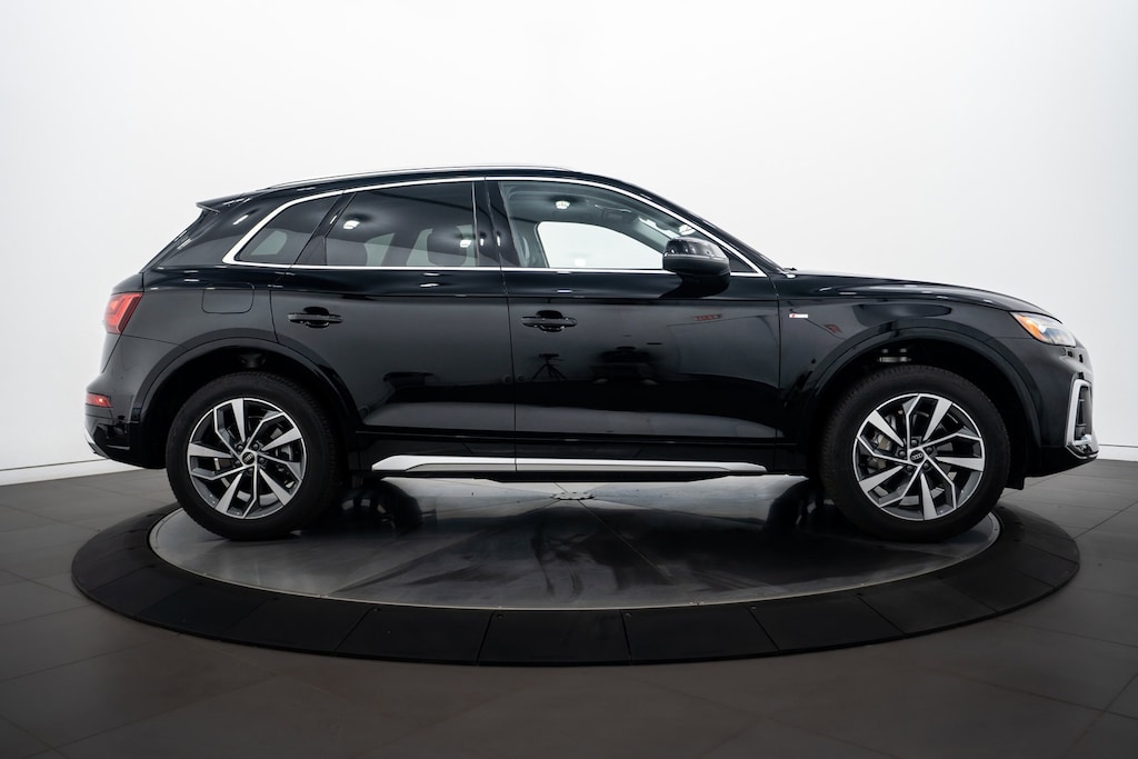 2023 Audi Q5 45 S line Premium photo 3