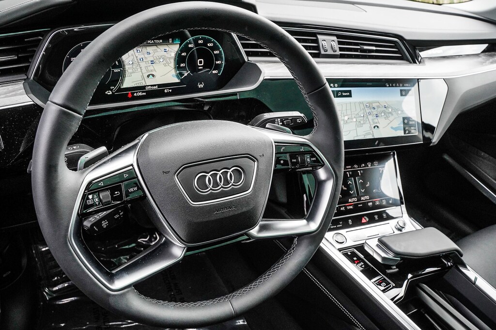 2024 Audi Q8 E-tron Prestige photo 9