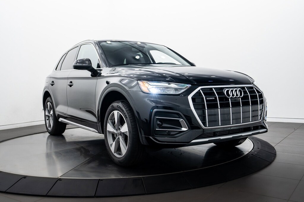 2024 Audi Q5 40 Premium Plus photo 2