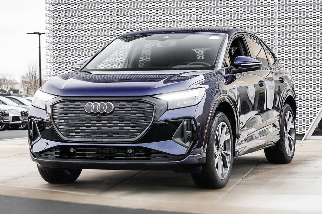 2024 Audi Q4 Sportback E-tron 50 Premium Plus photo 3