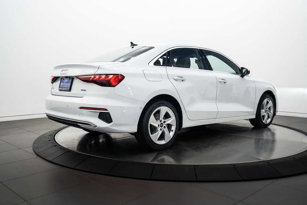 2024 Audi A3 40 Premium Plus photo 4