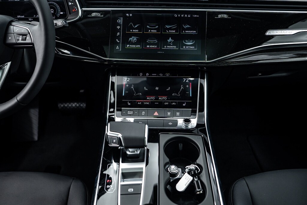 2024 Audi Q7 45 Premium photo 9