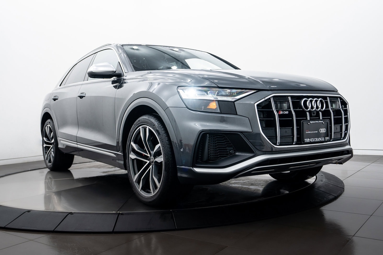 2021 Audi SQ8 Premium Plus's photo