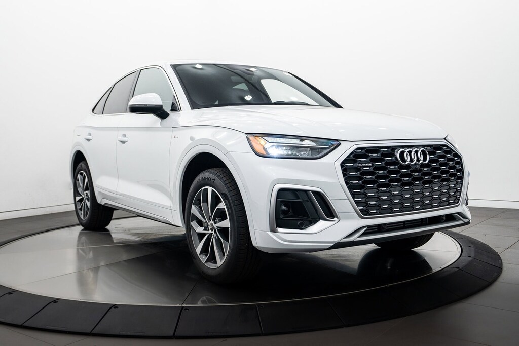 2024 Audi Q5 Sportback 45 S line Premium Plus photo 2
