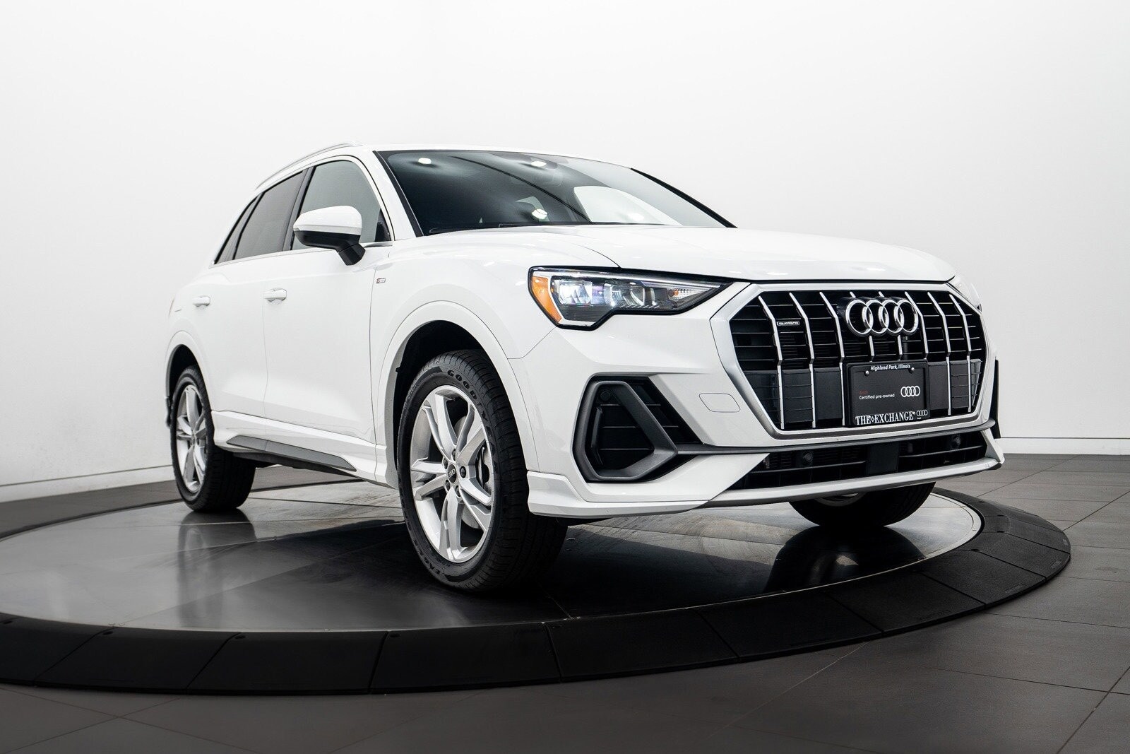 2022 Audi Q3 S Line Premium's photo