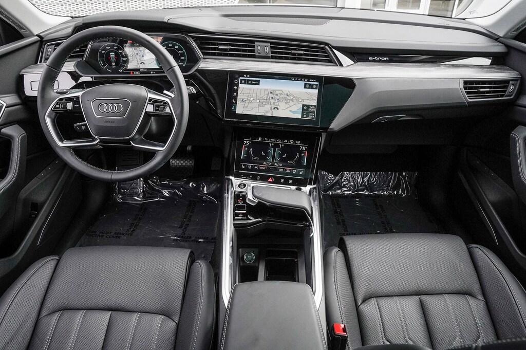 2024 Audi Q8 E-tron Prestige photo 6