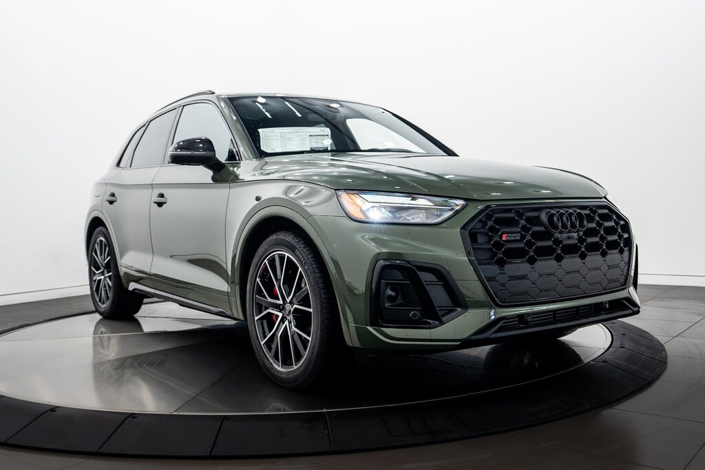 2024 Audi SQ5 Premium Plus photo 2