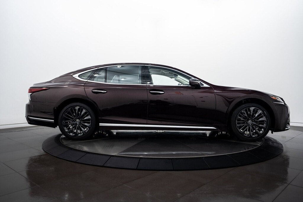 2020 Lexus LS 500 photo 3