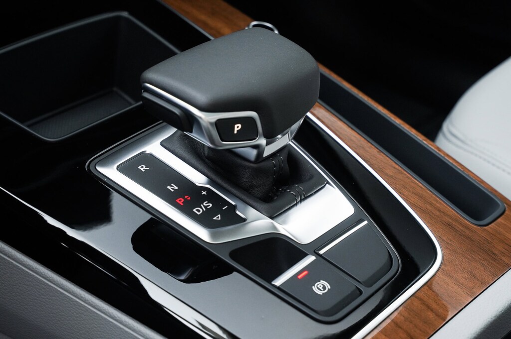 2024 Audi Q5 40 Premium photo 12