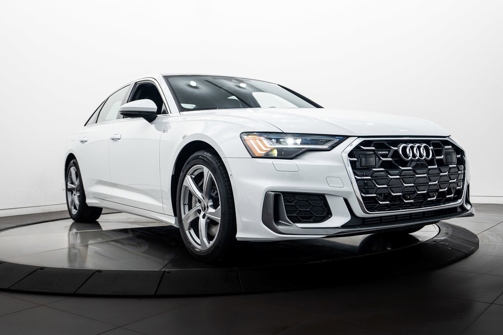 2024 Audi A6 Prestige's photo