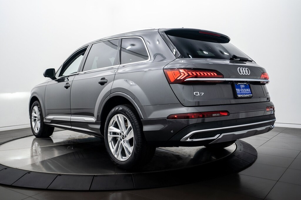2024 Audi Q7 45 Premium photo 4