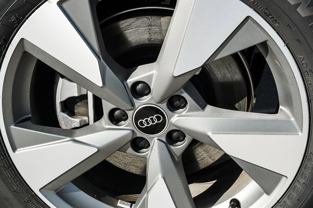 2024 Audi Q5 40 Premium photo 23