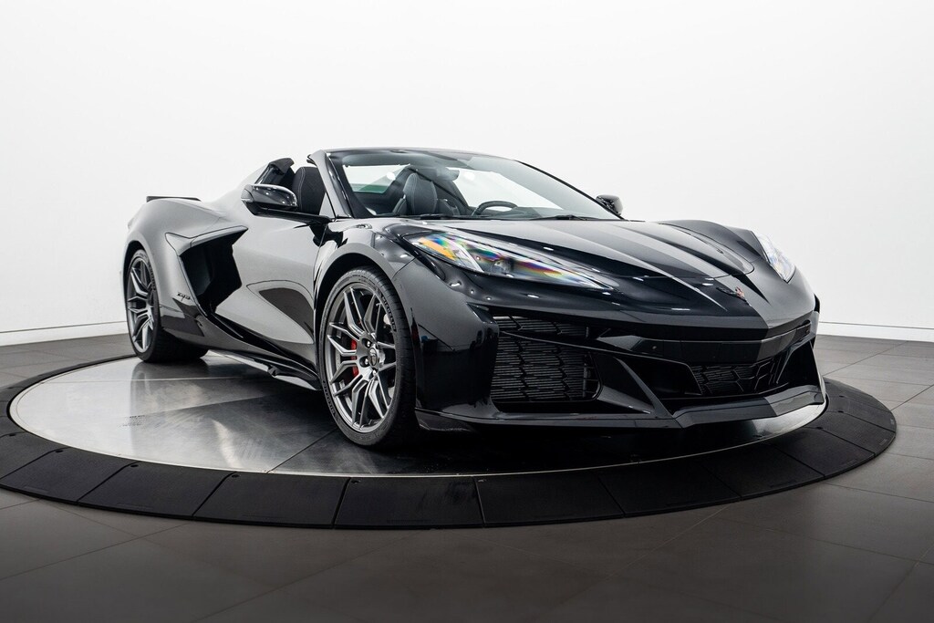 2023 Chevrolet Corvette Z06 3LZ photo 3