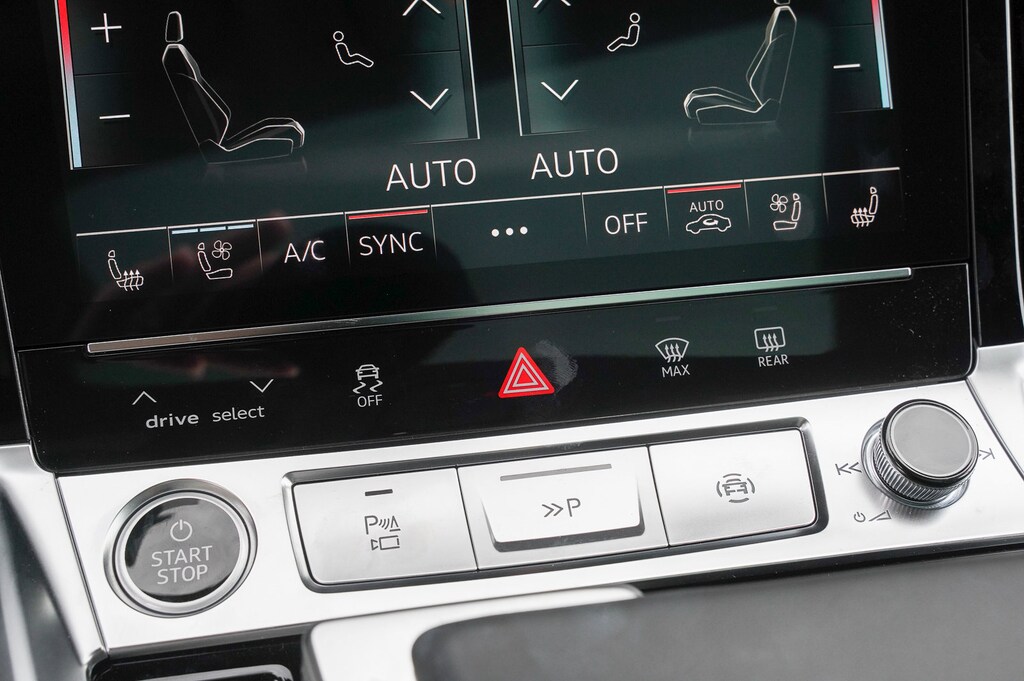 2024 Audi Q8 E-tron Prestige photo 19