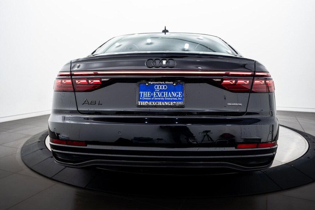 2024 Audi A8 L 55 photo 21