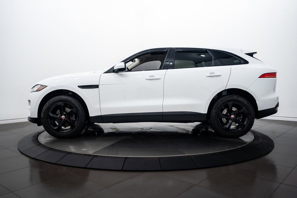 2019 Jaguar F-PACE Prestige photo 7