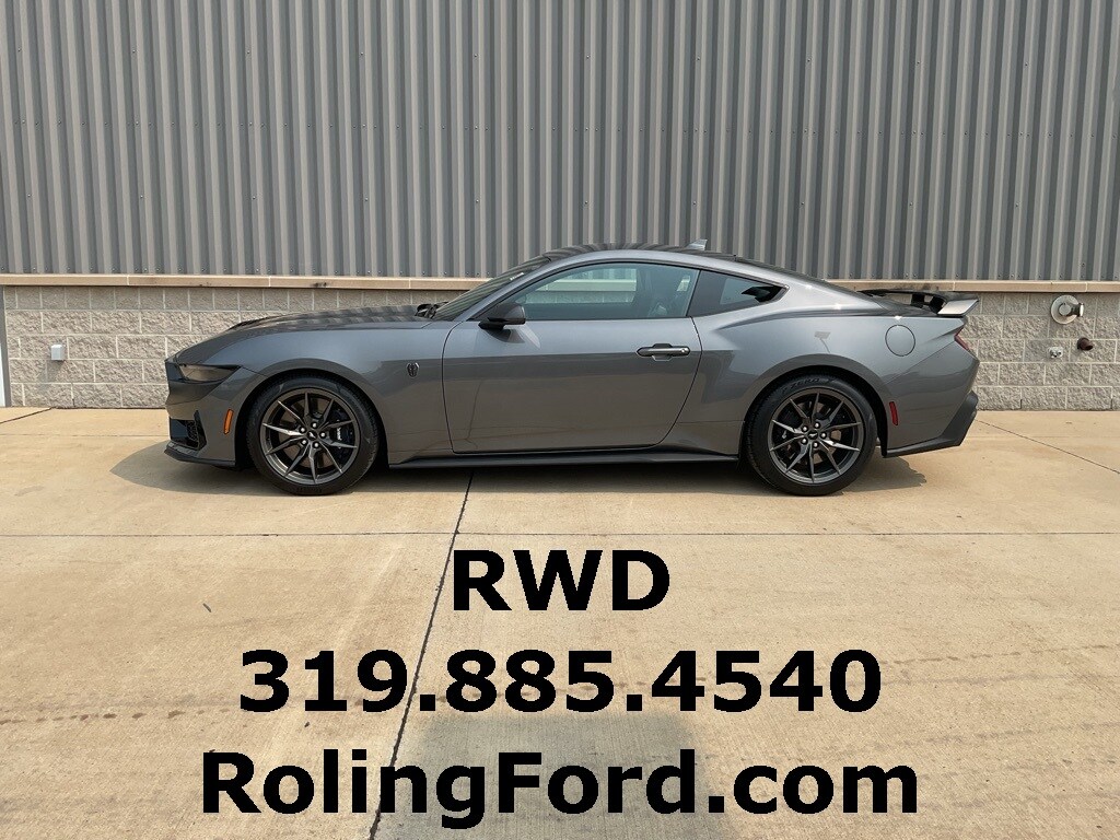 2025 Ford Mustang Dark Horse photo 2