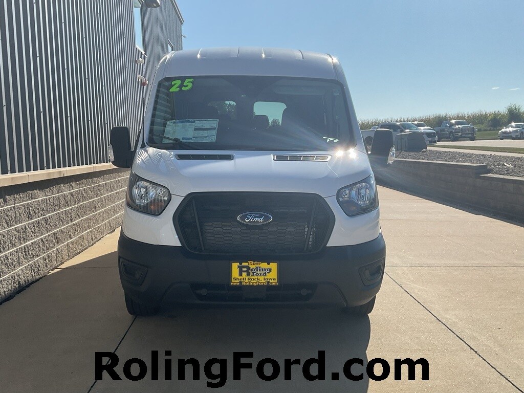 2025 Ford Transit photo 4