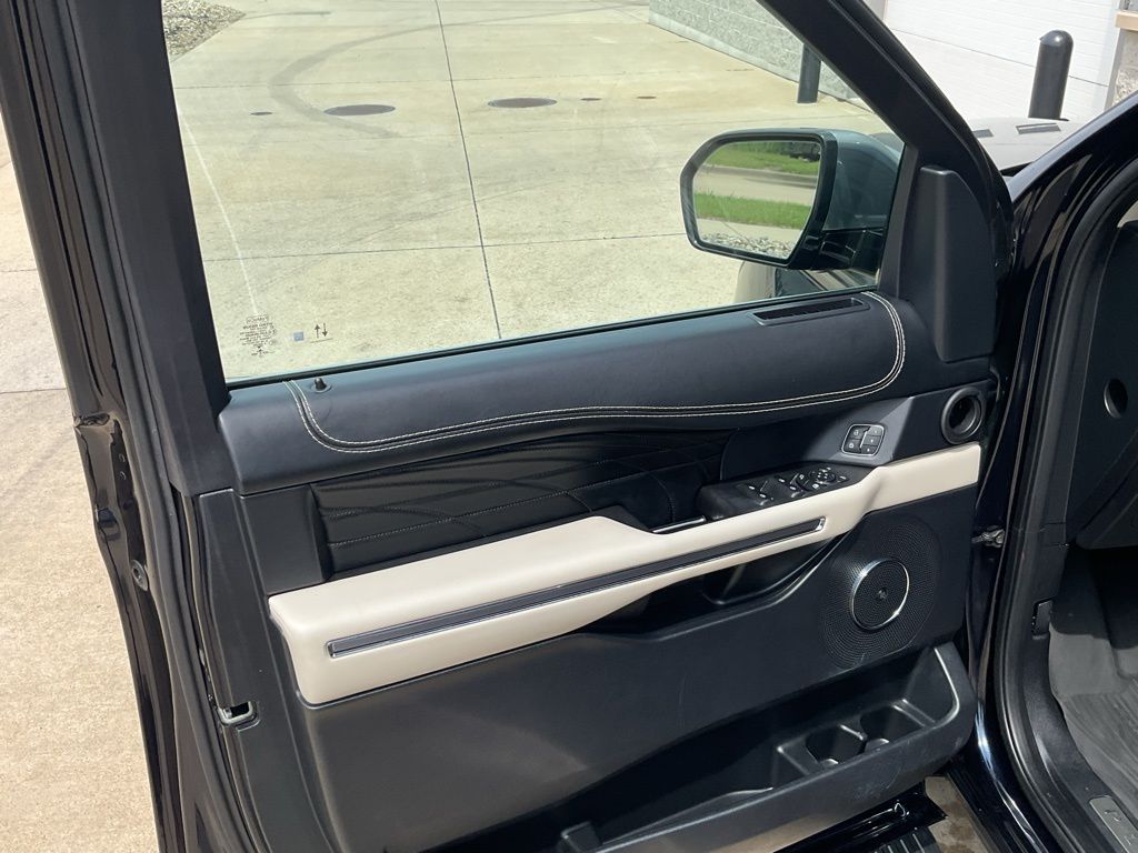2021 Ford Expedition Platinum - Photo 7