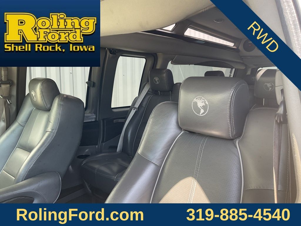 2019 GMC Savana Cargo Work Van - Photo 9