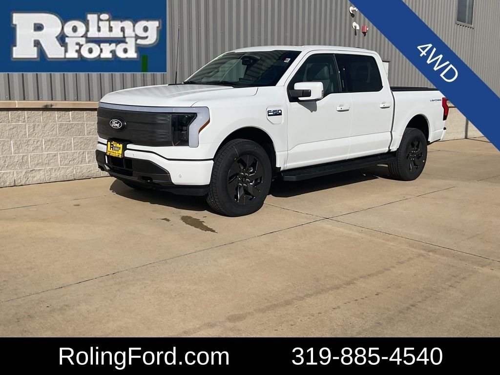 New 2025 Ford F-150 Lightning Lariat TRUCK