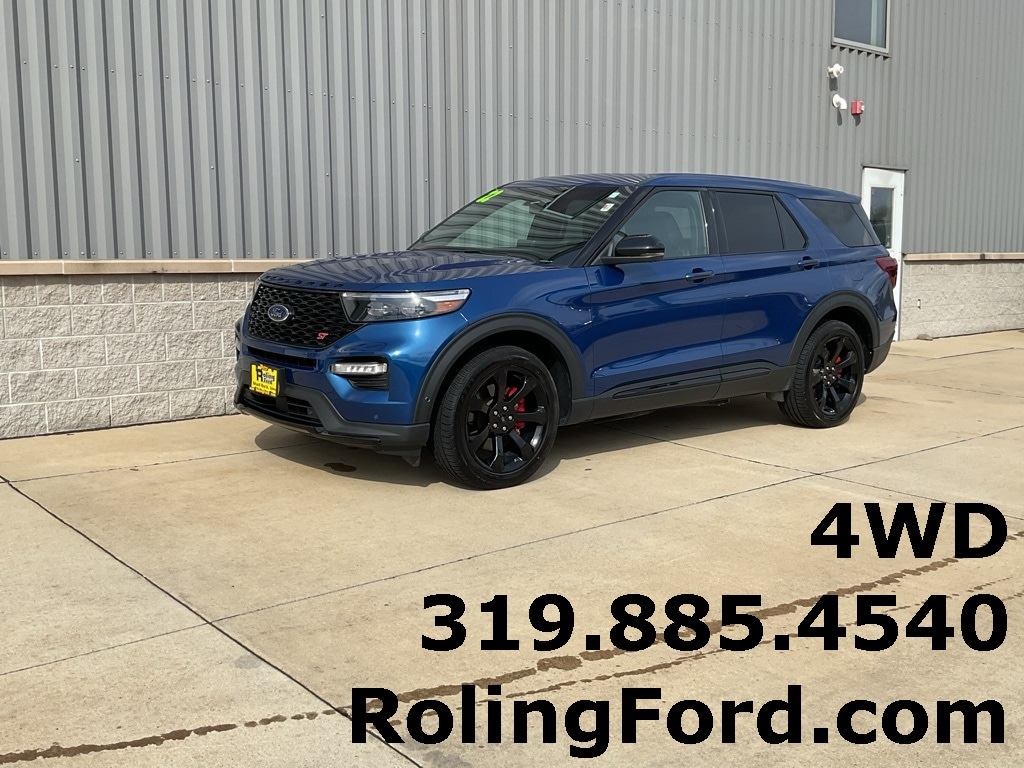 2022 Ford Explorer ST's photo