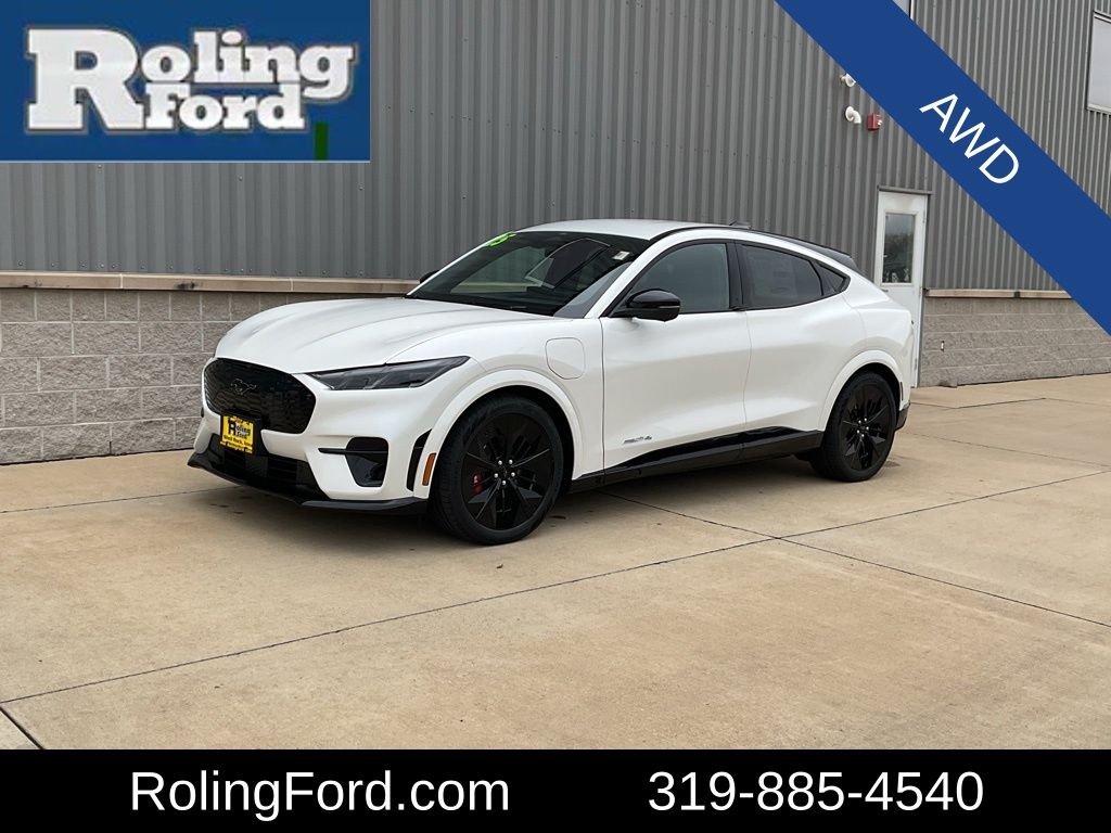 2025 Ford Mustang-Mach-e GT's photo