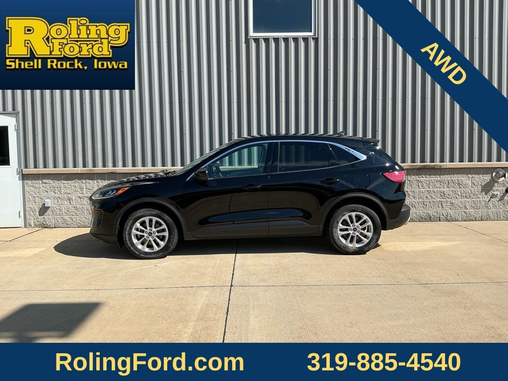 Used 2020 Ford Escape SE with VIN 1FMCU9G64LUB03561 for sale in Shell Rock, IA