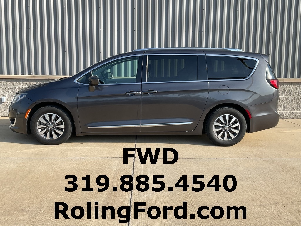 Used 2020 Chrysler Pacifica Touring L Plus Minivan/Van