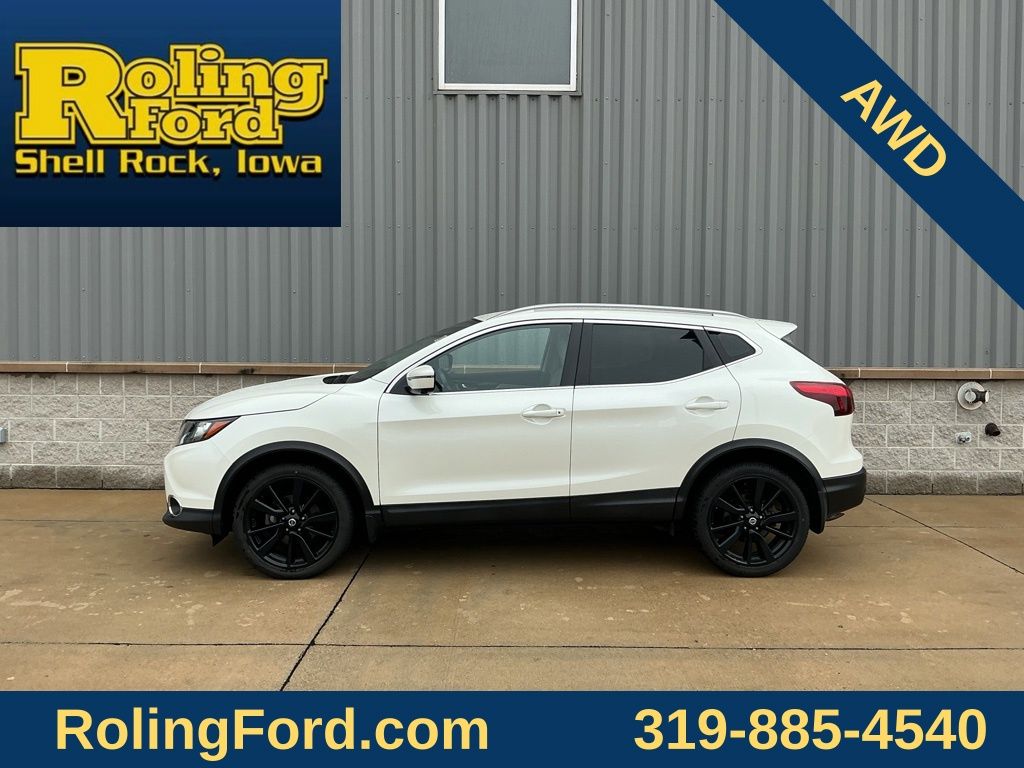 Used 2019 Nissan Rogue Sport SL with VIN JN1BJ1CR6KW626144 for sale in Shell Rock, IA