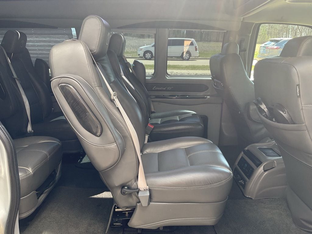 2019 GMC Savana Cargo Work Van - Photo 20