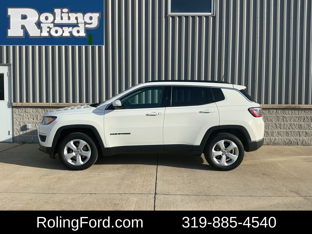 Used 2018 Jeep Compass Latitude with VIN 3C4NJDBB1JT144721 for sale in Shell Rock, IA