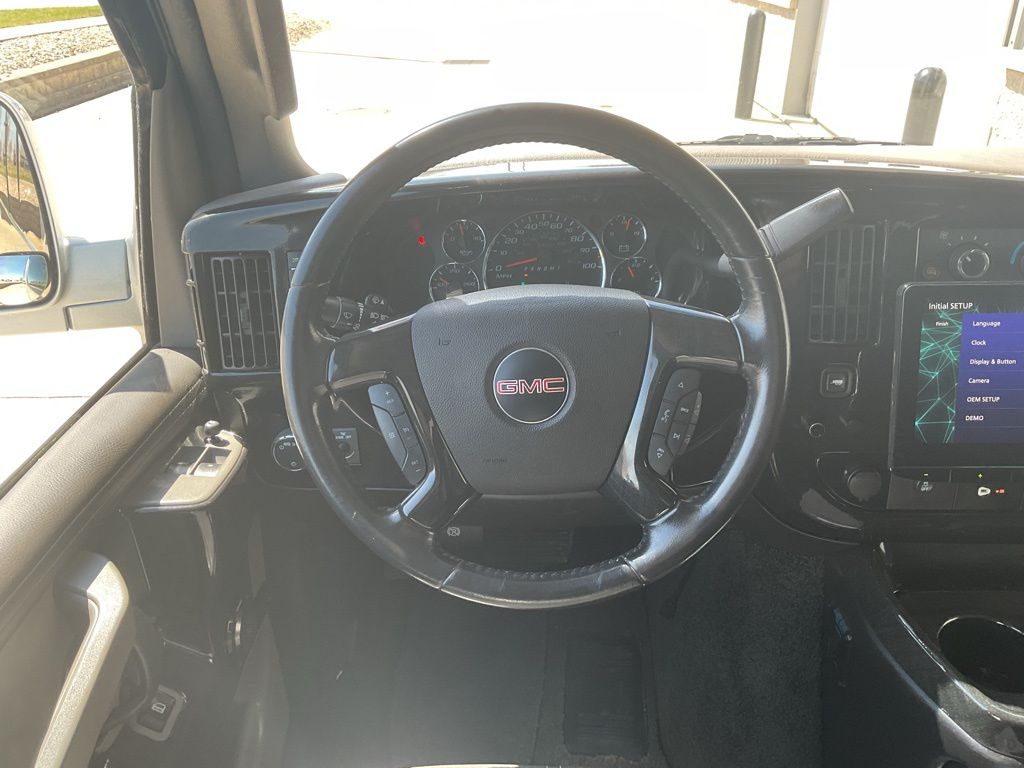 2019 GMC Savana Cargo Work Van - Photo 11