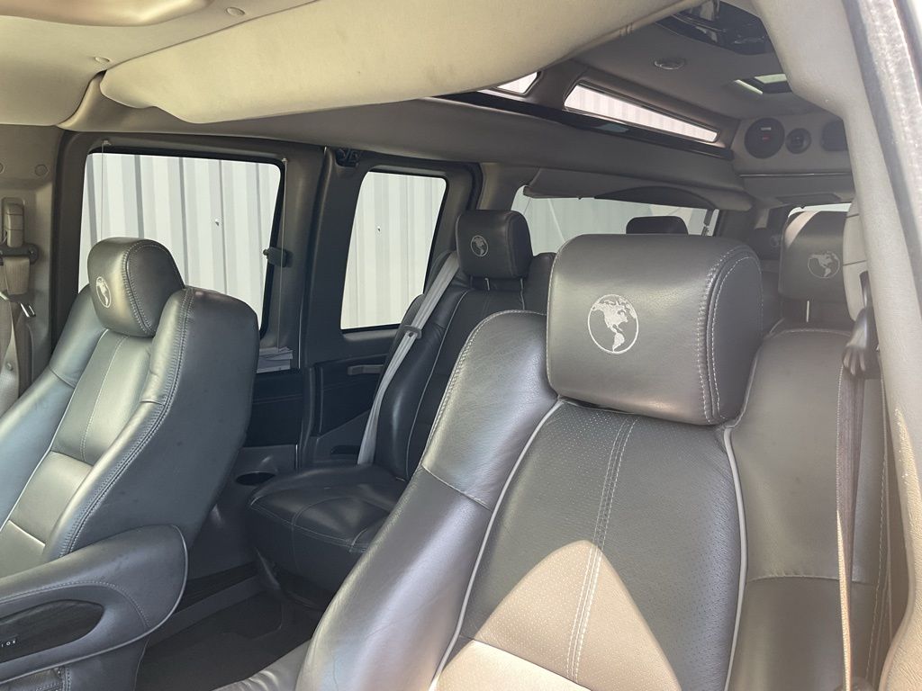 2019 GMC Savana Cargo Work Van - Photo 9