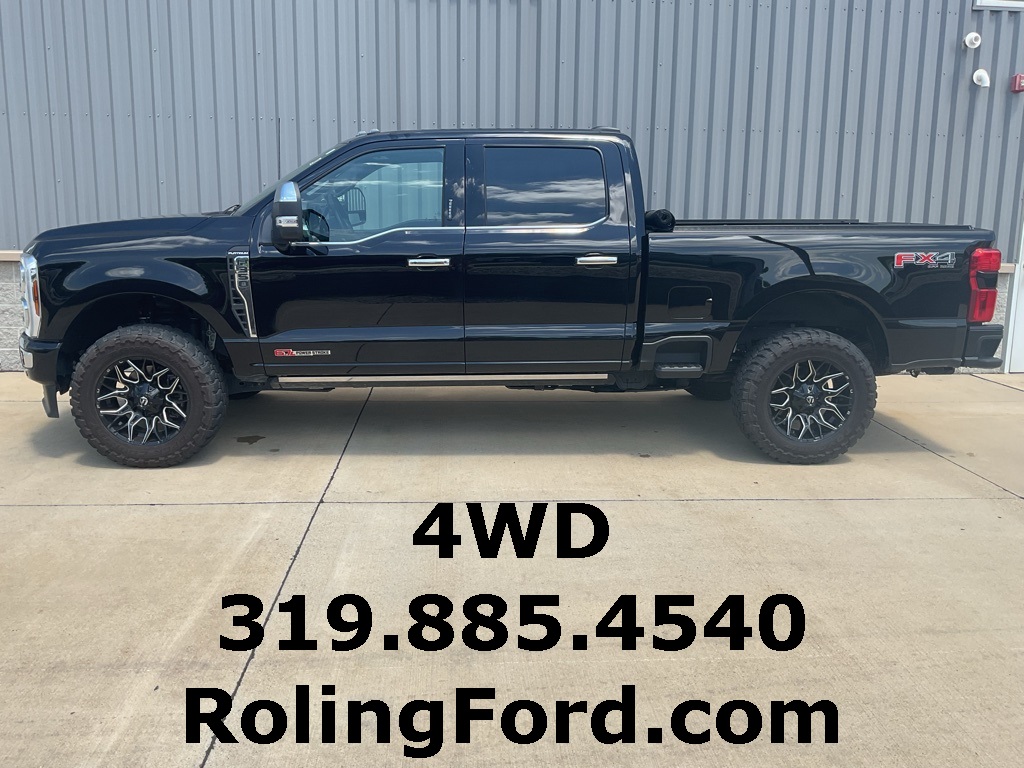 1FT8W3BM8RED19925