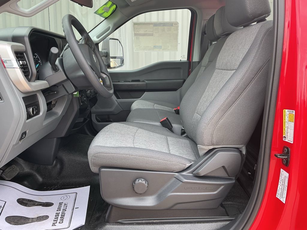 2026 Ford F-250 Super Duty XL - Photo 10