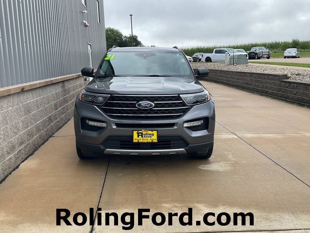 2021 Ford Explorer XLT photo 3