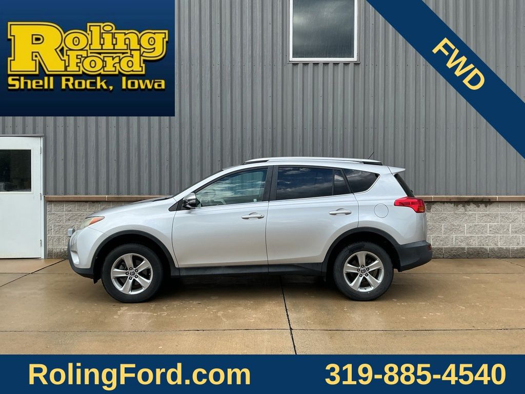 Used 2015 Toyota RAV4 XLE with VIN 2T3WFREV3FW218312 for sale in Shell Rock, IA