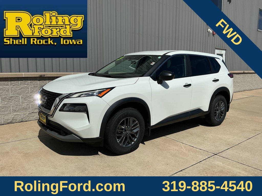 2023 Nissan Rogue S FWD's photo